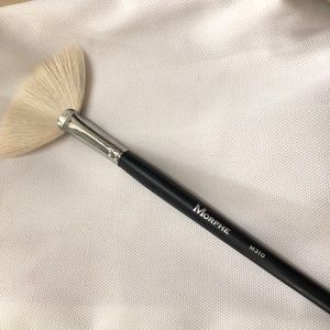 Morphe brush M310